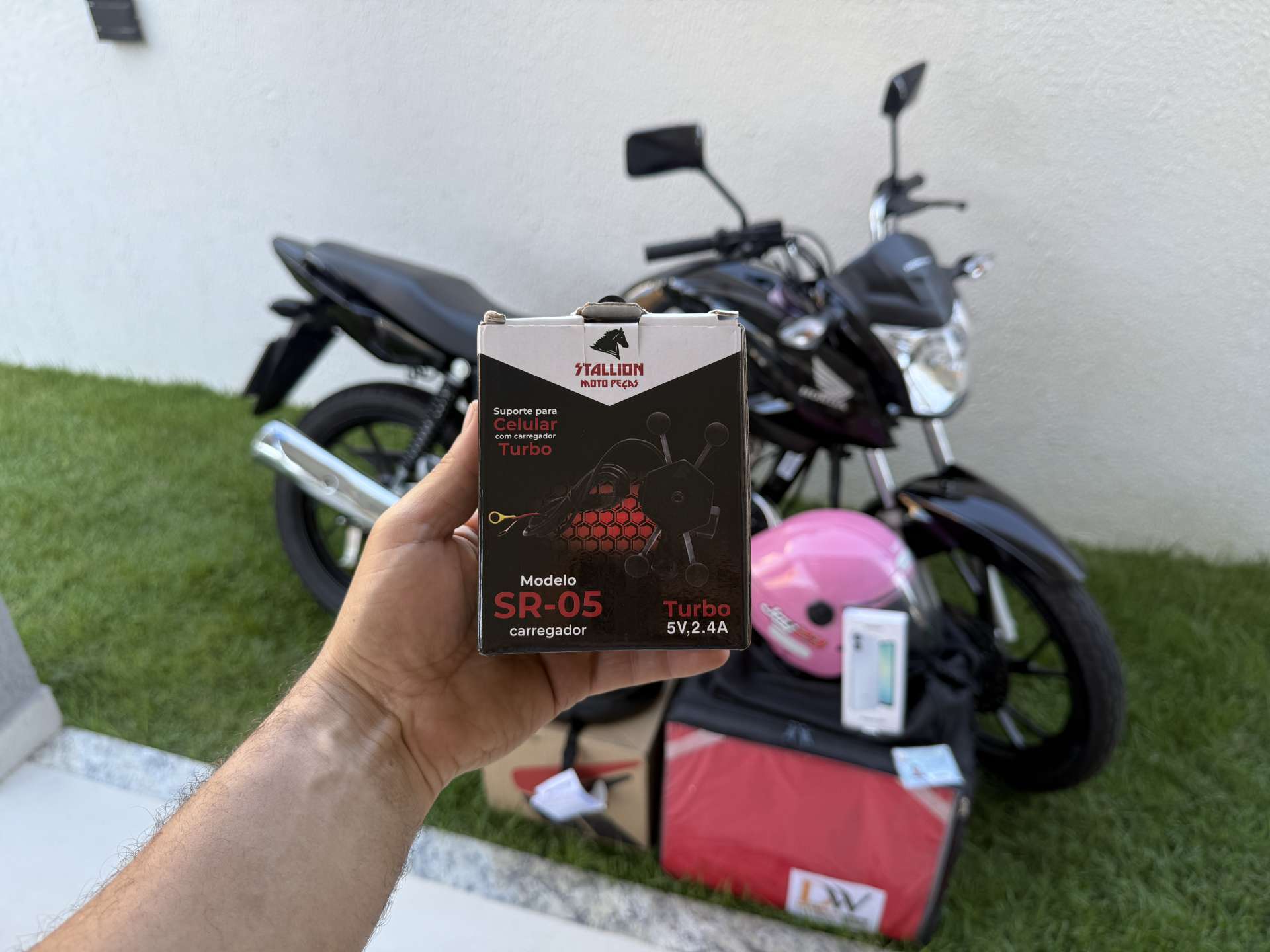 KIT MOTOBOY ou 20 MIL - FAN 160, CNH, CELULAR, 2 CAPACETES, CAPA DE CHUVA, BAG, SUPORTE P/ CELULAR