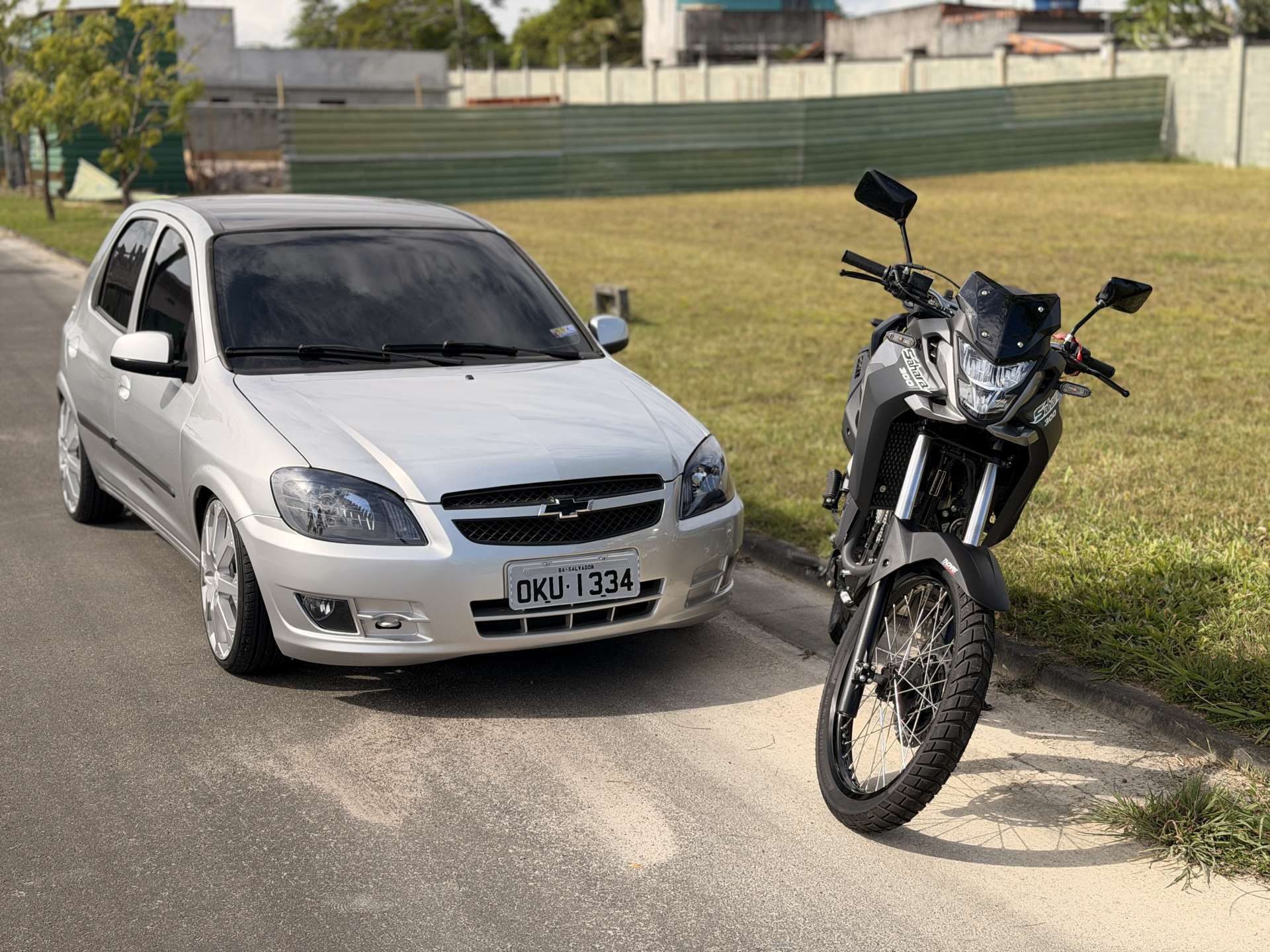 CELTA ou SAHARA ou 25 MIL + (CNH e IPHONE de brinde)