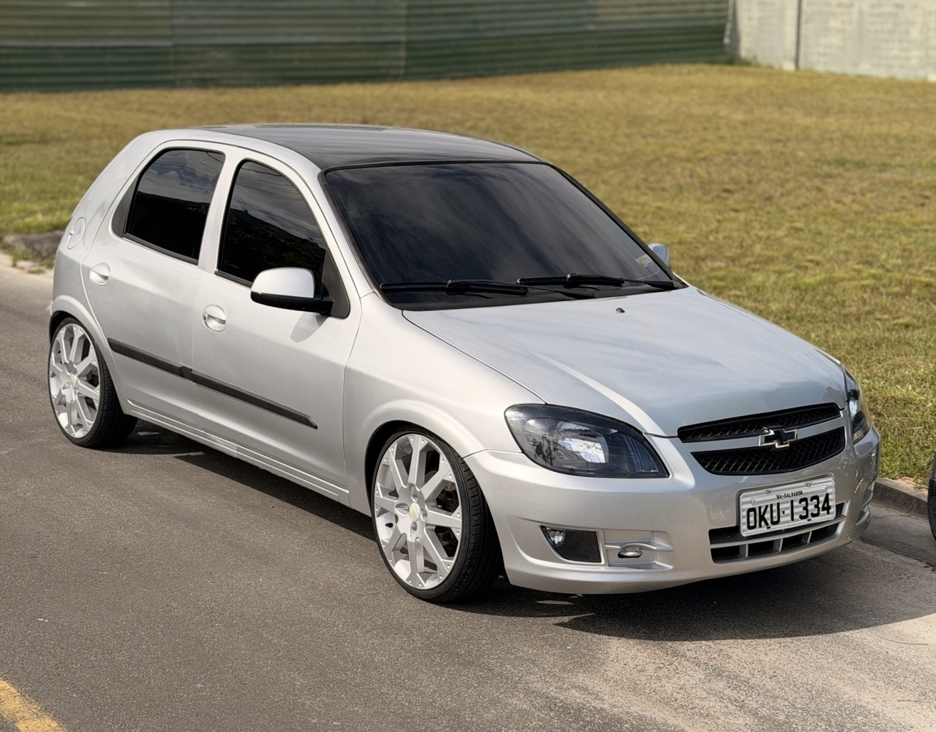 CELTA ou SAHARA ou 25 MIL + (CNH e IPHONE de brinde)